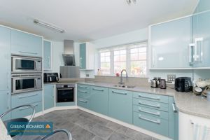 Kitchen- click for photo gallery